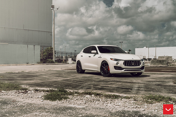 Фото дисков Vossen HFX-2 (5-Lug) Черный сатин на Maserati Levante