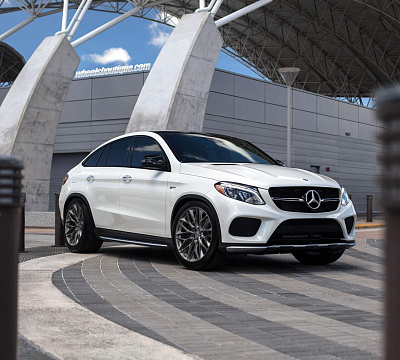 Фото дисков HRE P200 на Mercedes-Benz GLE I