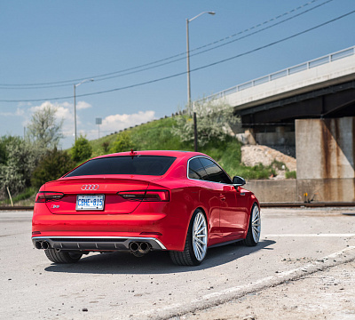 Фото дисков Vossen VFS-2 на Audi A/S/RS 5 (F5)