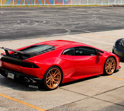 Фото дисков Strasse Wheels SV1T Deep Concave FS на Lamborghini Huracan