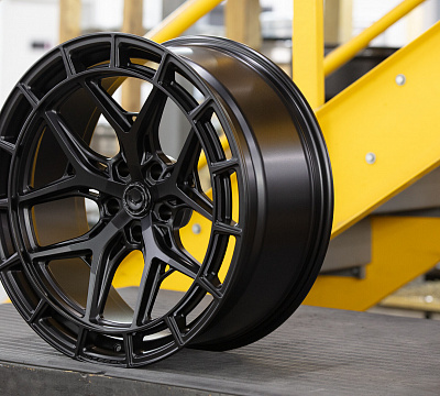 Vossen HFX-1 (5-Lug)
