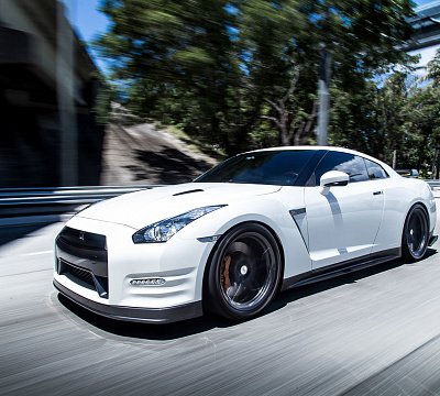Фото дисков Vossen VFS-5 на Nissan GT-R