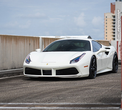 Фото дисков HRE S207 на Ferrari 488