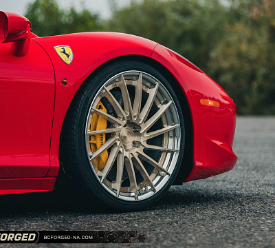 Фото дисков BC Forged HCA215 на Ferrari 458