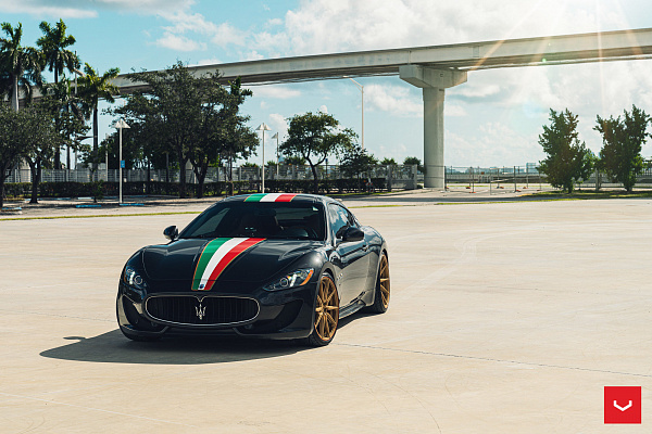 Фото дисков Vossen HF-3 Сатиновое золото на Maserati GranTurismo I
