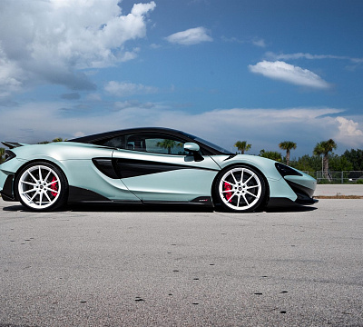 Фото дисков Anrky AN18 на McLaren 600