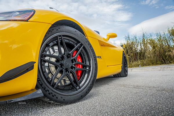 Фото дисков Strasse Wheels SV2-6 Deep Concave FS Черный матовый на Dodge Viper
