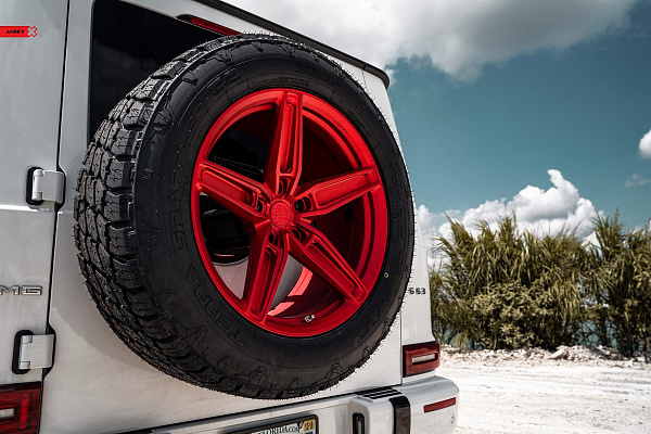 Фото дисков Anrky AN15 Красный сатин на Mercedes-Benz G-Class III