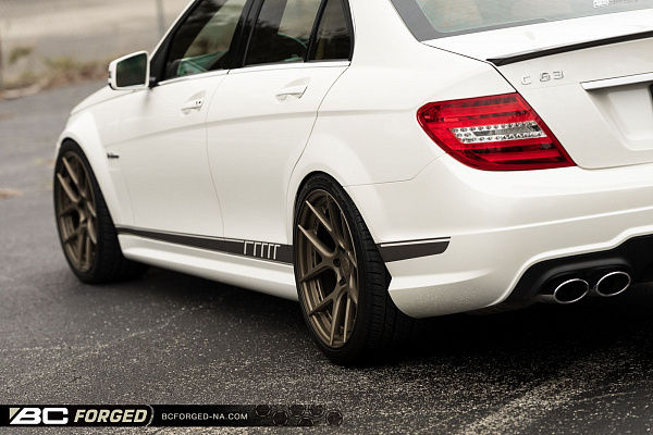Фото дисков BC Forged HCS02 Сатиновая бронза на Mercedes-Benz C-Class (W204)