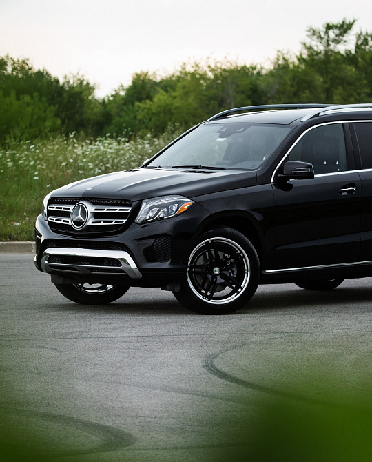 Фото дисков S107 Черный глянец на Mercedes-Benz GLS (X166)