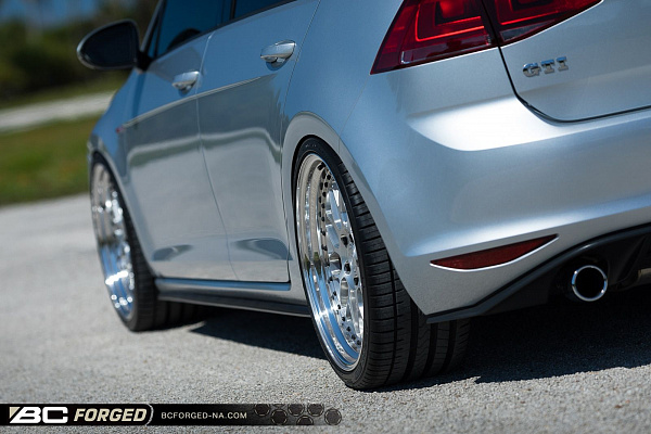 Фото дисков BC Forged LE81 // MLE81 Глянцевый лак на Volkswagen Golf VII