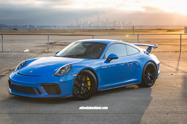 Фото дисков HRE P101 Черный сатин на Porsche 911 VII