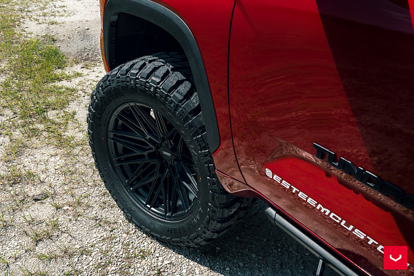 Фото дисков Vossen HF6-5 Черный сатин на Toyota Tundra III