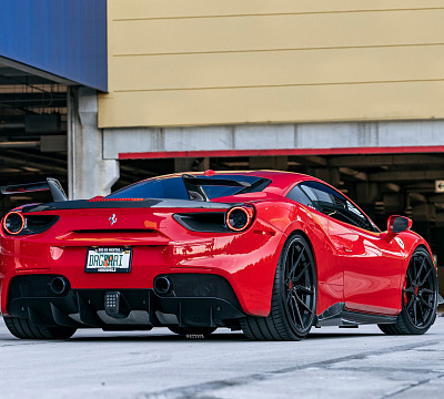 Фото дисков Strasse Wheels SV5 Deep Concave FS на Ferrari 488