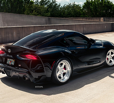 Фото дисков Strasse Wheels S5 Track на Toyota Supra A90