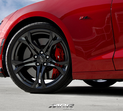 Фото дисков MRR M017 на Chevrolet Camaro VI