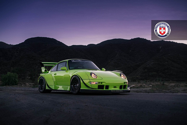 Фото дисков HRE 300 Черный сатин на Porsche 911 IV