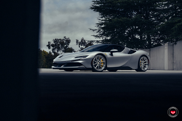 Фото дисков Vossen EVO-2R (3-Piece) Глянцевый лак на Ferrari SF90