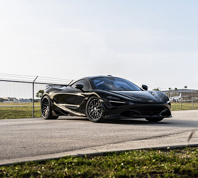 Фото дисков Strasse Wheels SV10M Deep Concave FS на McLaren 720S