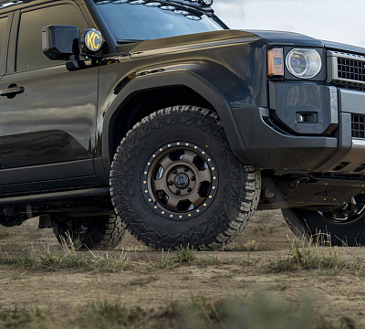 Фото дисков Black Rhino TROOPER на Toyota Land Cruiser Prado 250