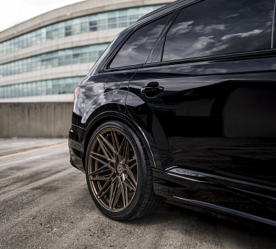 Фото дисков Vossen HF-7 на Audi Q7 (4M)