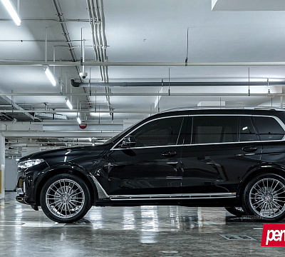 Фото дисков Vossen S17-04 на BMW X7 (G07)
