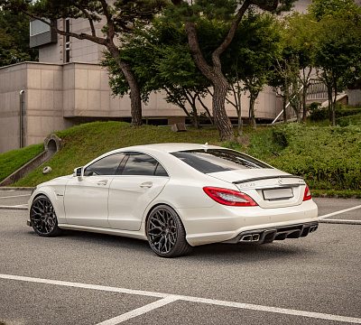 Фото дисков Vossen HF-2 на Mercedes-Benz CLS (C218)