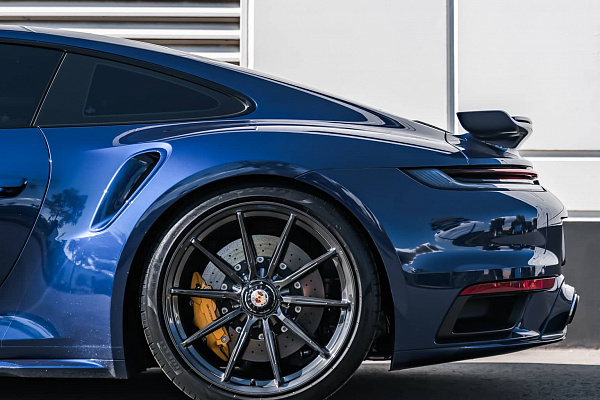 Фото дисков Brixton Forged R11-R Глянцевый темный лак на Porsche 911 VIII