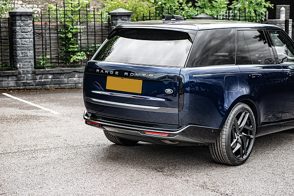 Фото дисков Kahn Type 52 RS Черный сатин на Range Rover V