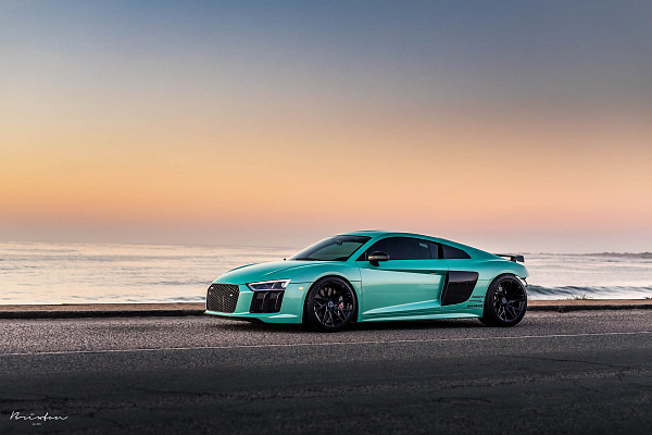 Фото дисков Brixton Forged PF8 Черный глянец на Audi R8 (4S)