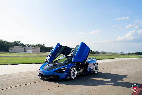 Фото дисков Vossen LC3-02 (3-Piece) Полированный лак на McLaren 720S