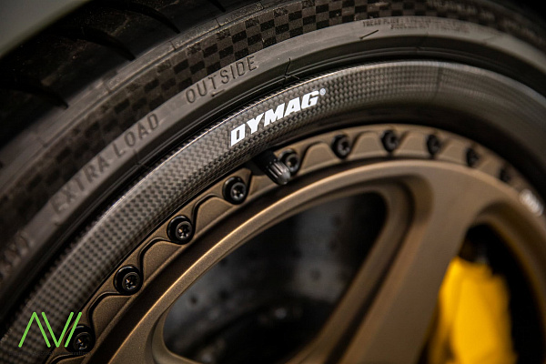 Фото дисков Brixton Forged TR05 Сатиновая бронза на Ferrari 296