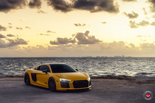 Фото дисков Vossen LC3-01T Черный глянец на Audi R8 (4S)