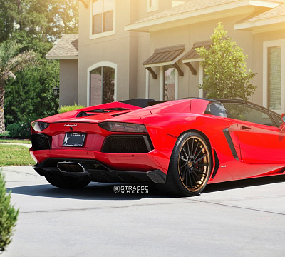 Фото дисков Strasse Wheels SV15T Deep Concave FS на Lamborghini Aventador