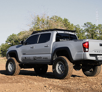 Фото дисков Black Rhino KELSO на Toyota Tacoma III