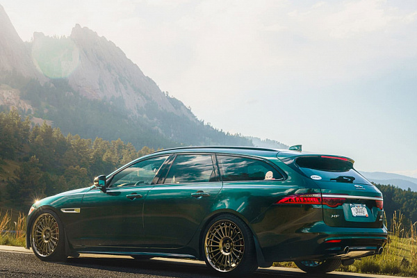 Фото дисков Brixton Forged TR11 Глянцевая бронза на Jaguar XF II