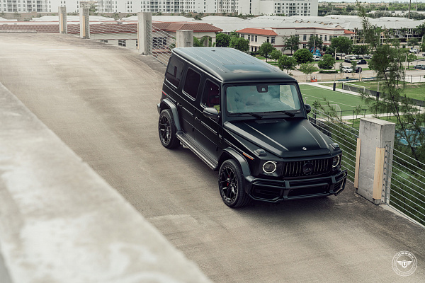 Фото дисков Vossen UV-X Черный глянец на Mercedes-Benz G-Class III