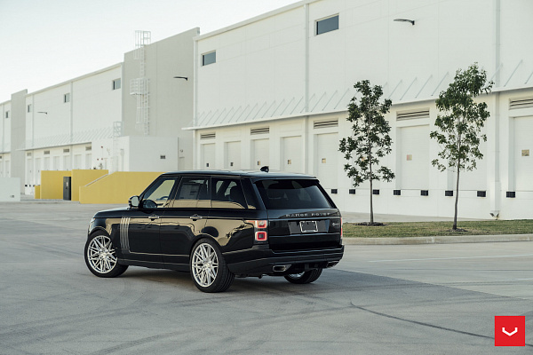 Фото дисков Vossen HF-7 Серебро на Land Rover Range Rover IV