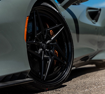 Фото дисков Anrky S3-X3 на Ferrari F8