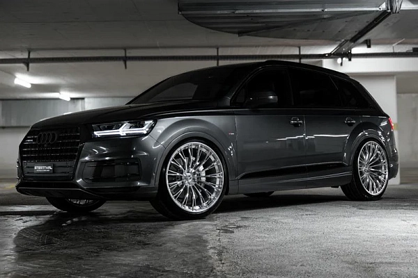 Фото дисков ST Wheels ST11 Полированный лак на Audi Q7 (4M)