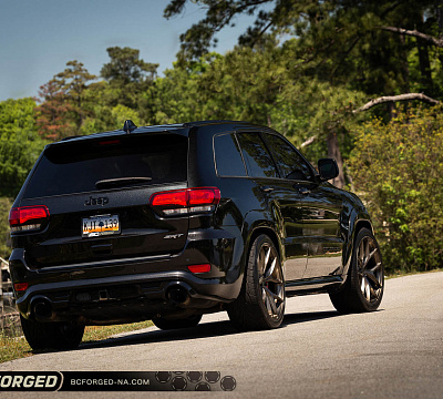 Фото дисков BC Forged RZ21 на Jeep Grand Cherokee IV