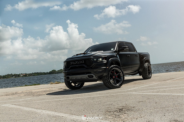Фото дисков Anrky AN36-S Черный сатин на Ram 1500 V