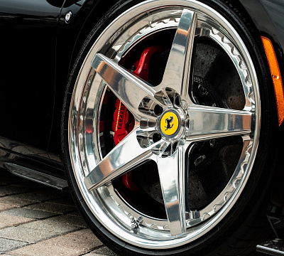 Фото дисков Anrky RS5.3 на Ferrari F8