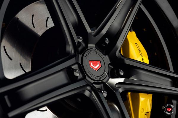 Фото дисков Vossen S17-03 (3-Piece) Черный сатин на Chevrolet Corvette C7