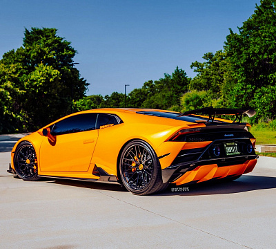 Фото дисков Strasse Wheels SV10M Deep Concave FS на Lamborghini Huracan
