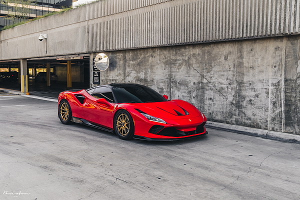 Фото дисков Brixton Forged R11-R Глянцевое золото на Ferrari F8