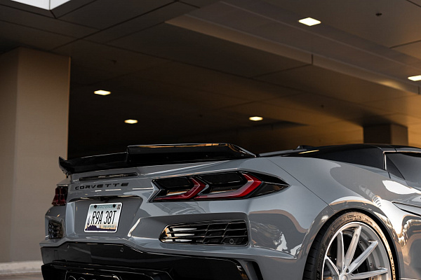 Фото дисков Brixton Forged R11-R Глянцевый лак на Chevrolet Corvette C8
