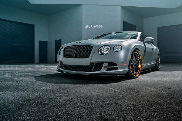 Фото дисков Strasse Wheels SV1 Deep Concave FS Другой цвет на Bentley Continental GT I