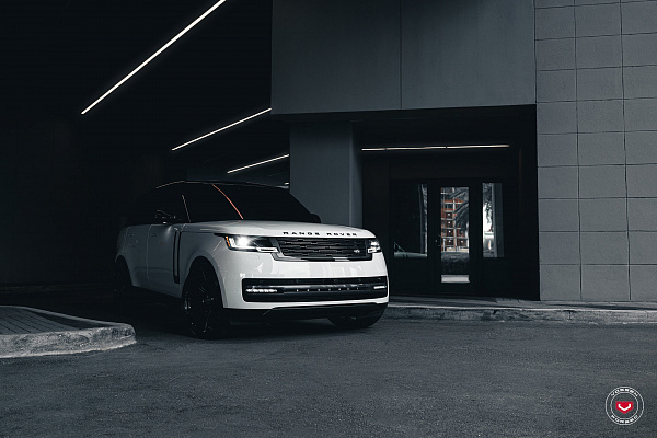 Фото дисков Vossen S17-12 Черный глянец на Land Rover Range Rover V