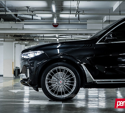 Фото дисков Vossen S17-04 на BMW X7 (G07)